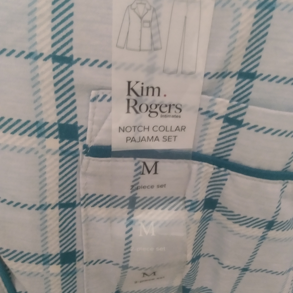 Pajama set - Picture 3 of 6
